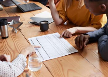 pitch deck vs business plan