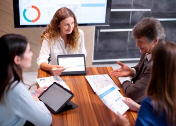 What is Market Analysis in a Business Plan?: A Complete Guide to Understanding Your Industry, Customers, and Competition