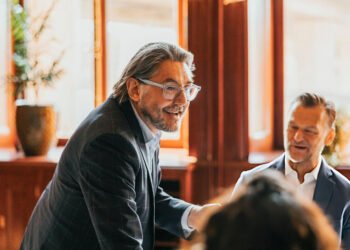 S Corp vs C Corp: Complete Guide to Differences and Choosing the Right Structure (2026)