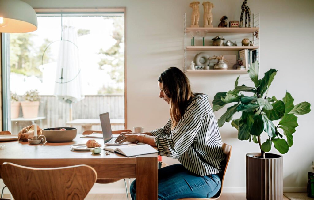 how to run a business from home