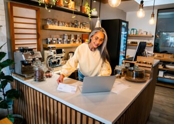 How to Fund a Business With No Money: 7 Bootstrapping Strategies That Work